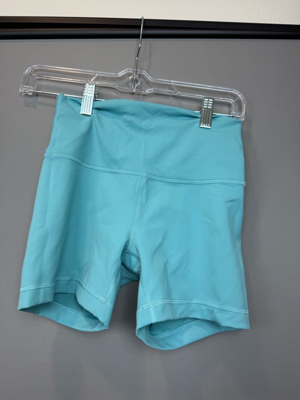 lululemon Wunder Train High-Rise Shorts 4” - Picture 3 of 5